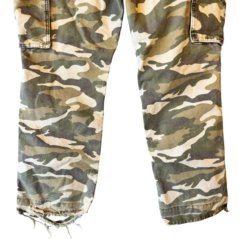Carhartt Distressed Camo Cargo Pants Men’s Relaxed Fit Gorpcore Workwear - 34x30